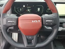 Kia Sorento LX FWD 2026 — side view