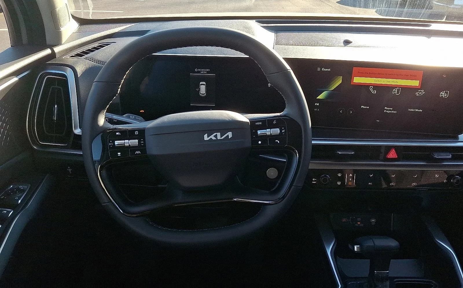 Kia Sorento LX FWD 2026 — side view
