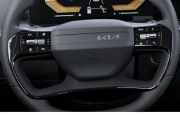 Kia Sorento LX FWD 2026 — side view