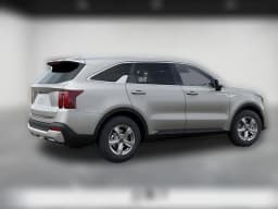 Kia Sorento LX FWD 2026 — side view