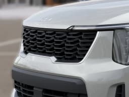 Kia Sorento LX FWD 2026 — side view