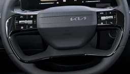 Kia Sorento LX FWD 2026 — side view