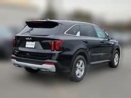 Kia Sorento LX FWD 2026 — side view