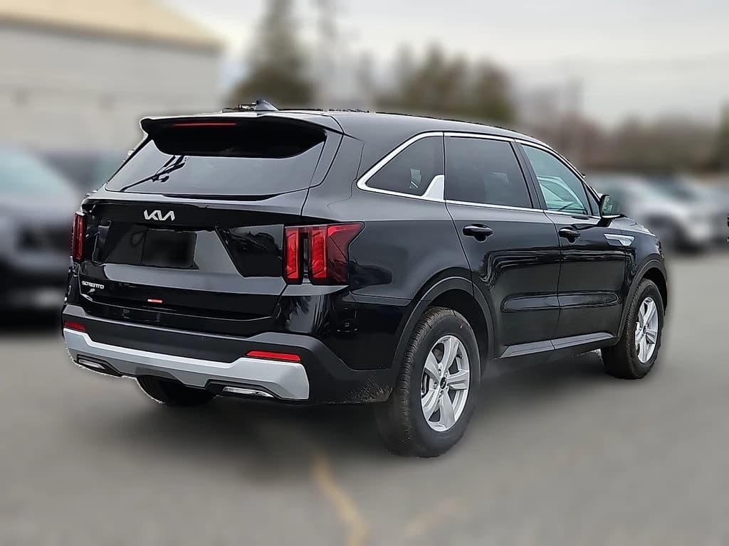 Kia Sorento LX FWD 2026 — side view