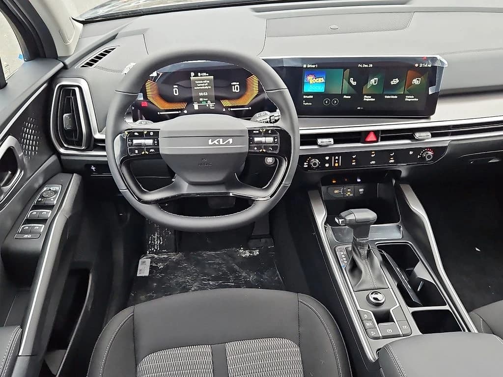 Kia Sorento LX FWD 2026 — side view
