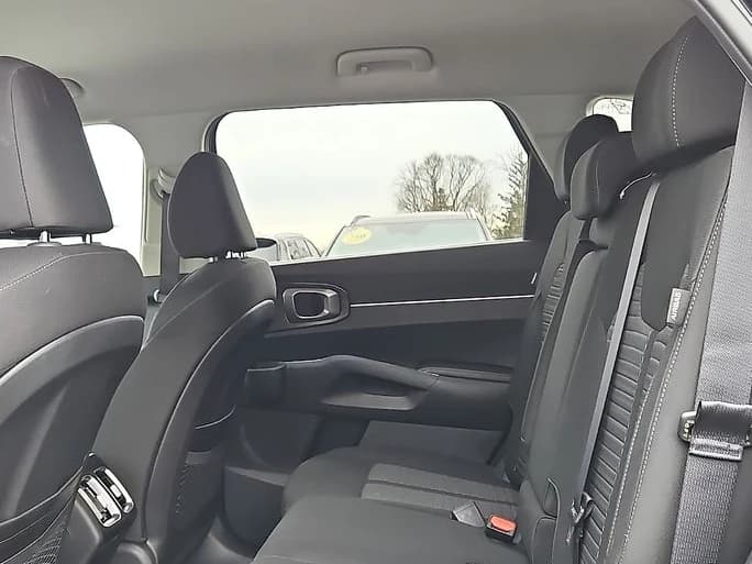Kia Sorento LX FWD 2026 — side view