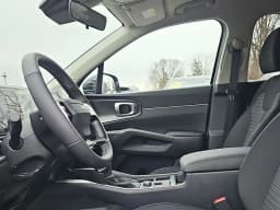 Kia Sorento LX FWD 2026 — side view