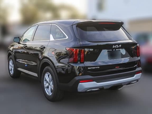 Kia Sorento LX FWD 2026 — side view