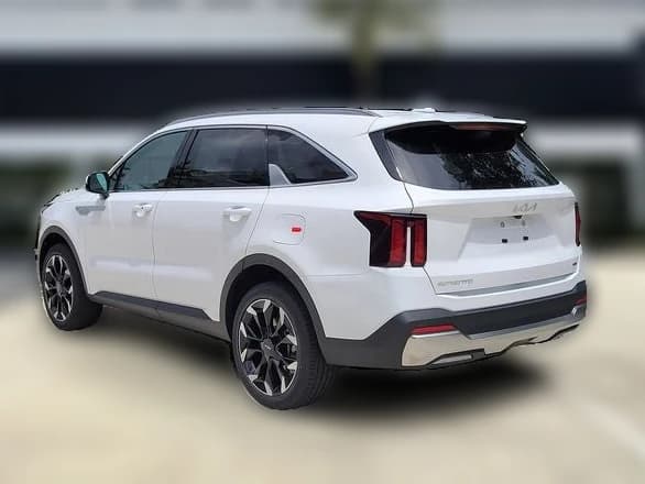 Kia Sorento EX FWD 2026 — side view