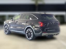 Kia Sorento EX FWD 2026 — side view