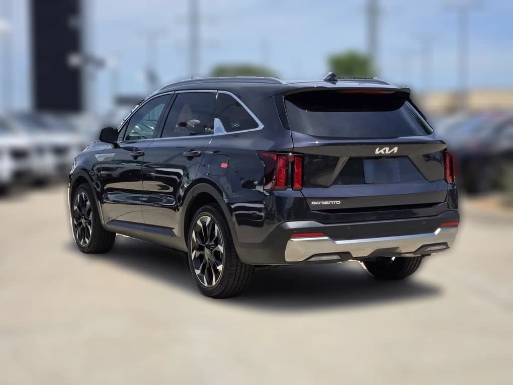 Kia Sorento EX FWD 2026 — side view