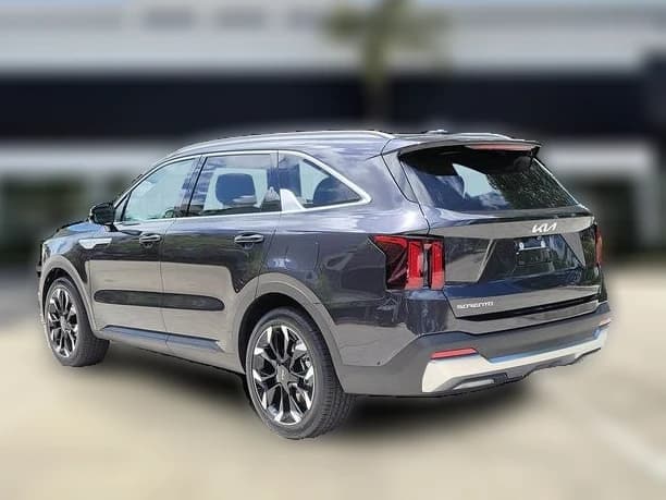 Kia Sorento EX FWD 2026 — side view