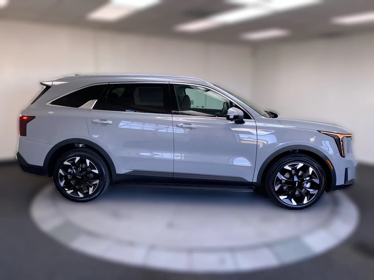 Kia Sorento SX FWD 2026 — side view
