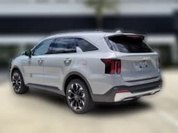Kia Sorento SX FWD 2026 — side view