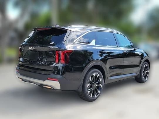 Kia Sorento SX FWD 2026 — side view