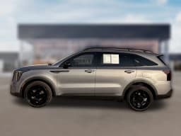 Kia Sorento X-Line SX Prestige AWD 2025 — side view