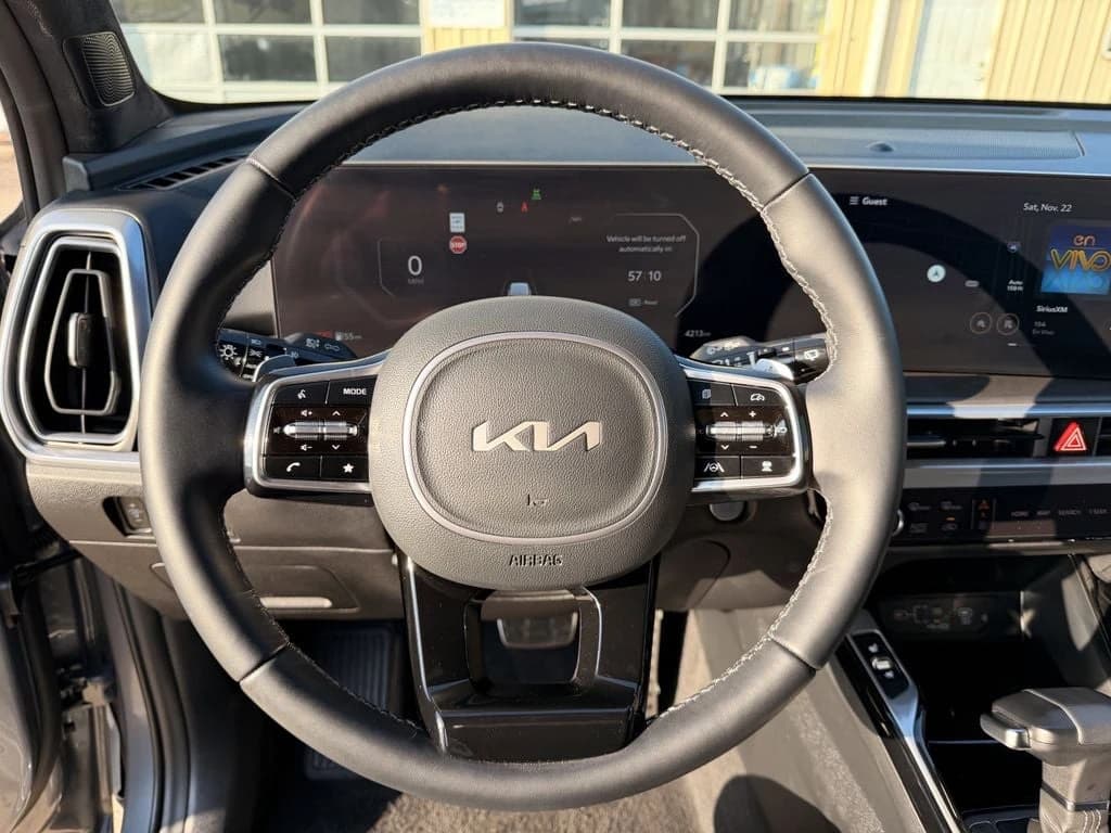 Kia Sorento X-Line SX Prestige AWD 2025 — side view