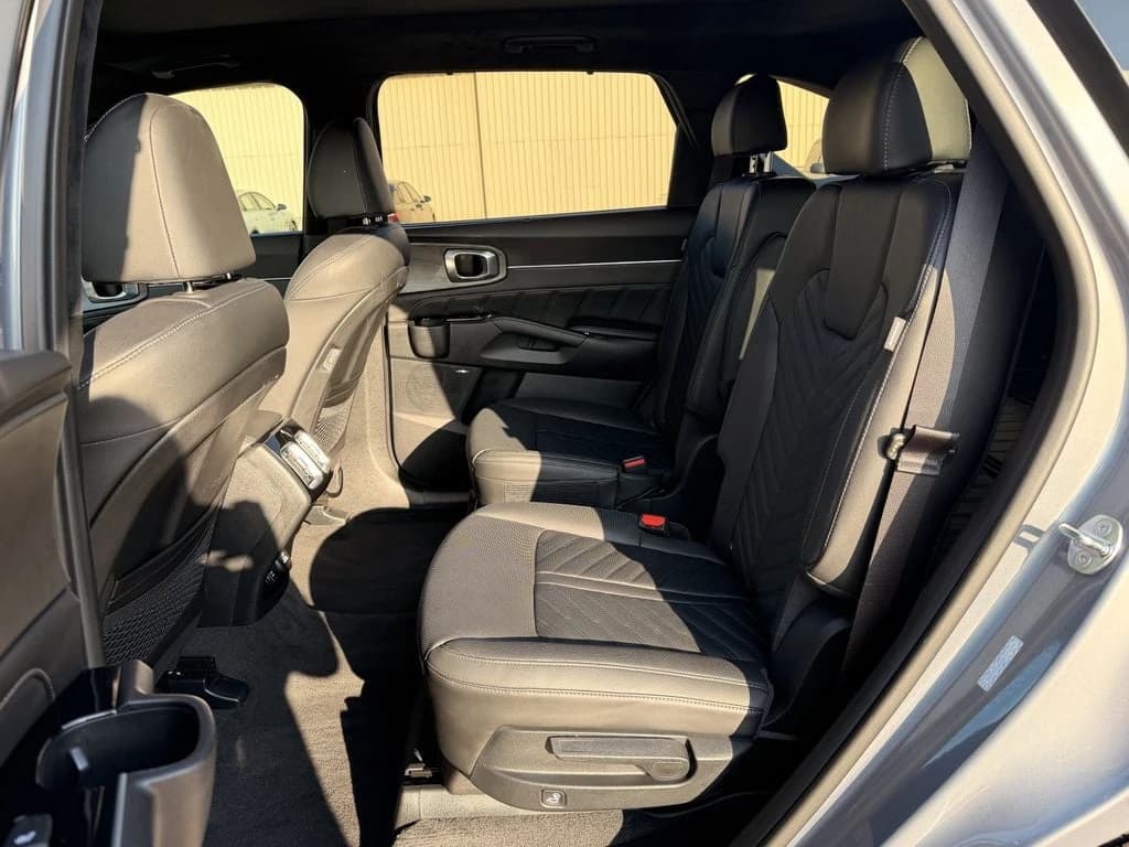 Kia Sorento X-Line SX Prestige AWD 2025 — side view