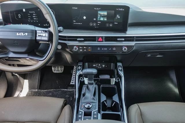 Kia Sorento X-Line SX Prestige AWD 2026 — side view