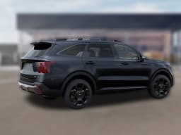 Kia Sorento X-Line SX Prestige AWD 2025 — side view
