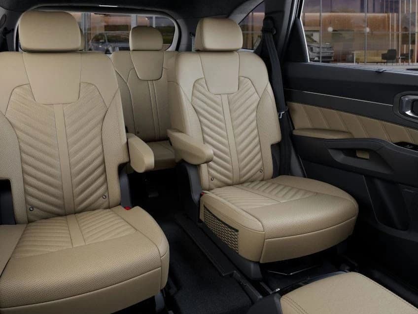 Kia Sorento X-Line SX Prestige AWD 2025 — side view