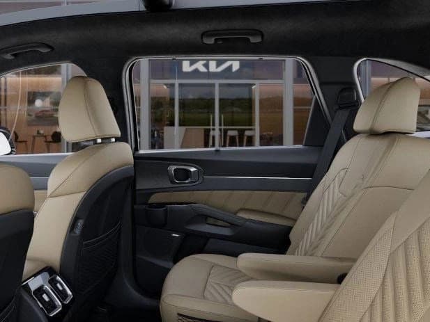Kia Sorento X-Line SX Prestige AWD 2025 — side view