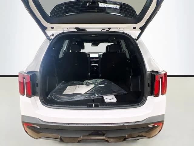 Kia Sorento X-Pro SX Prestige AWD 2026 — side view