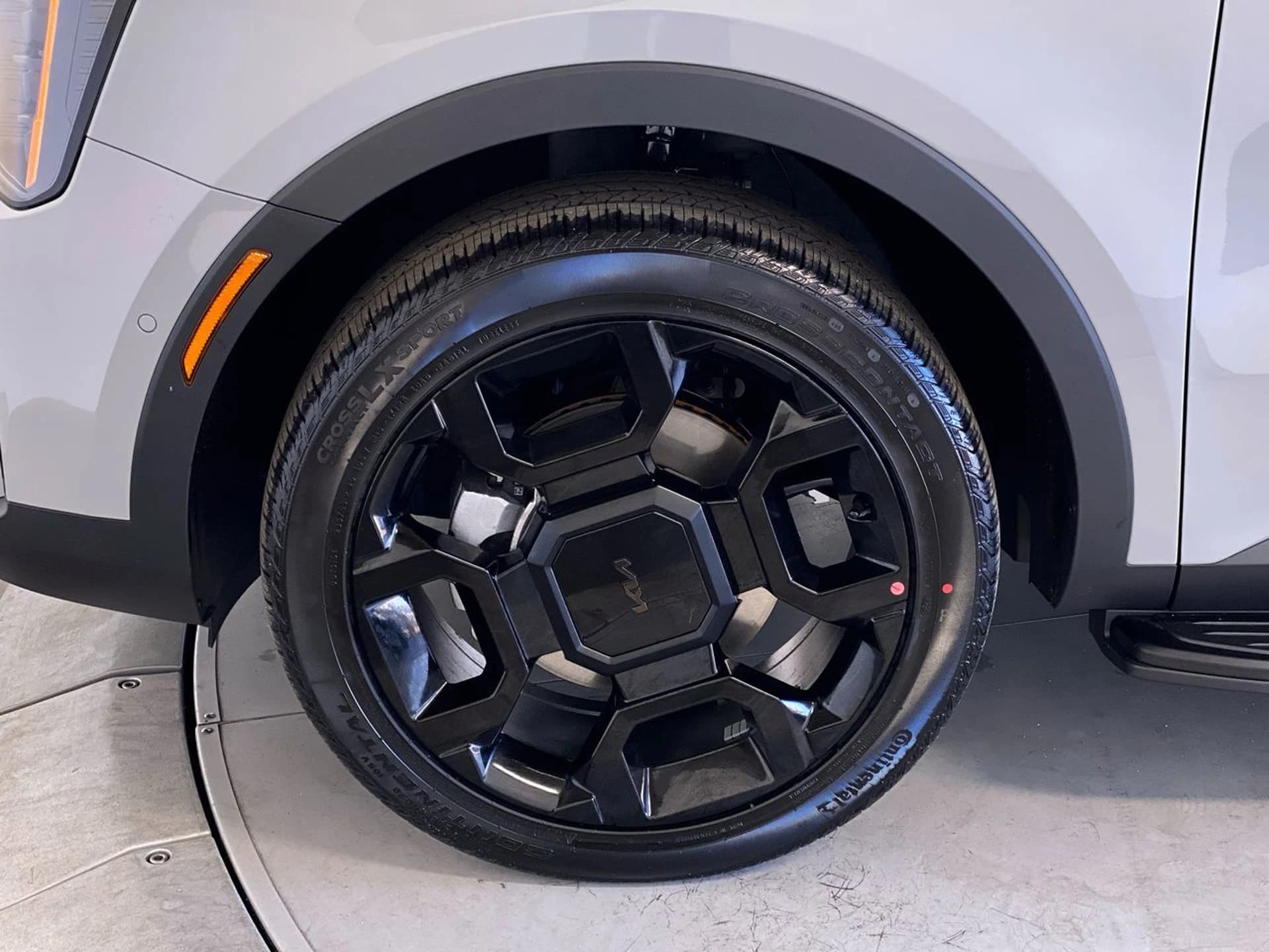Kia Sorento X-Line SX AWD 2026 — side view