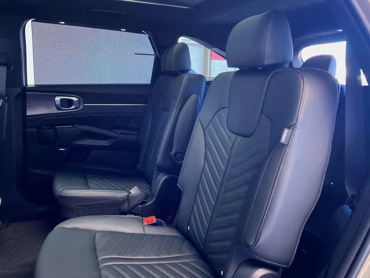 Kia Sorento X-Line SX Prestige AWD 2026 — side view