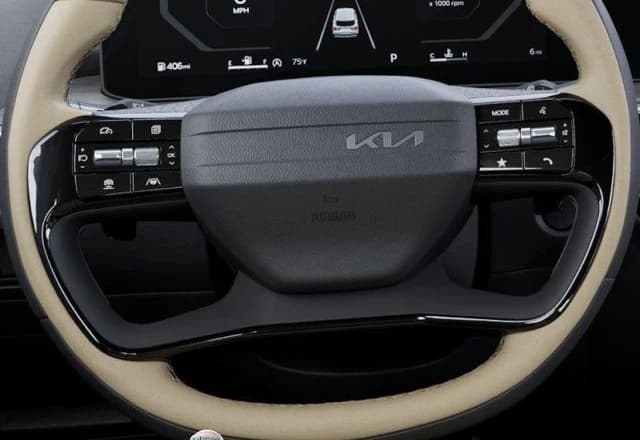 Kia Sorento X-Line SX Prestige AWD 2026 — side view