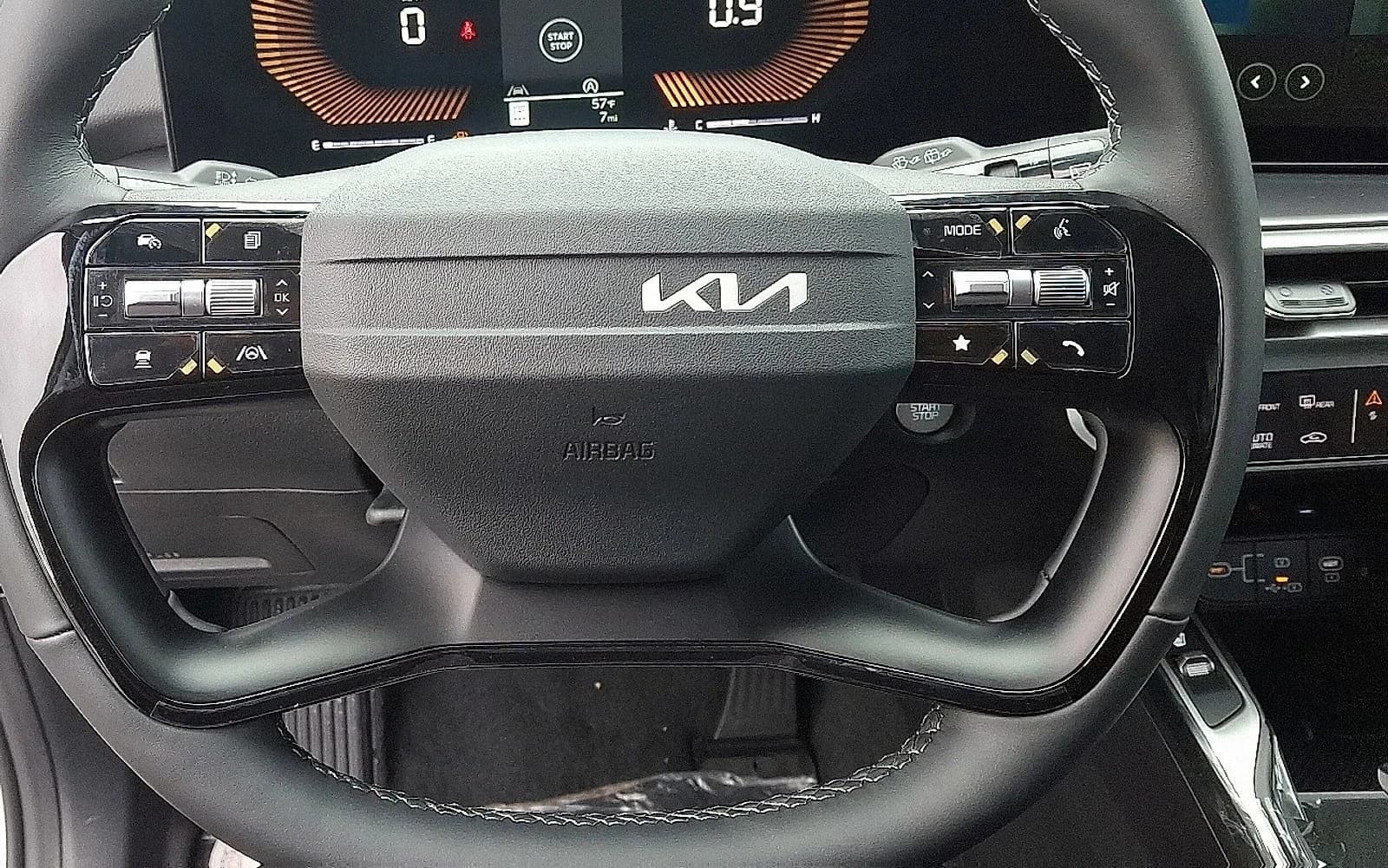 Kia Sorento S FWD 2026 — side view