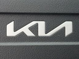 Kia Sorento S FWD 2026 — side view