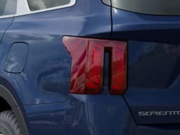 Kia Sorento S FWD 2025 — side view