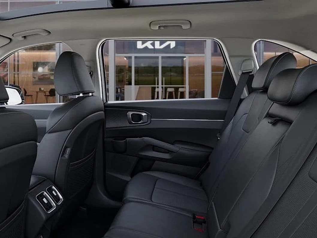 Kia Sorento S FWD 2026 — side view