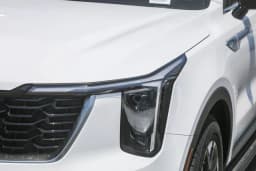 Kia Sorento S FWD 2026 — side view