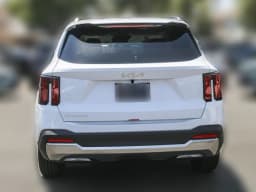 Kia Sorento S FWD 2026 — side view