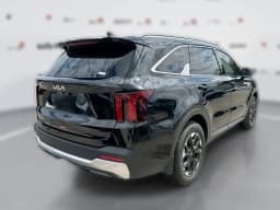 Kia Sorento S FWD 2026 — side view