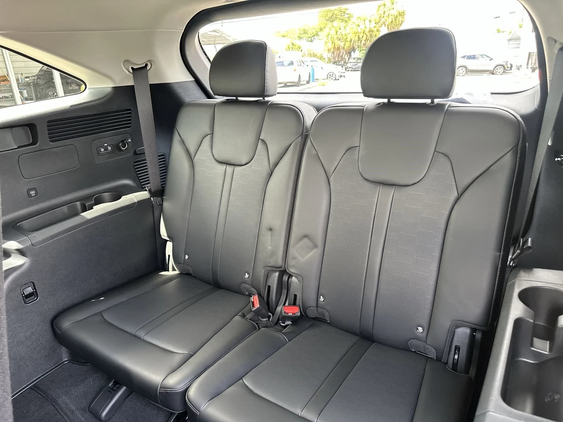 Kia Sorento S FWD 2026 — side view