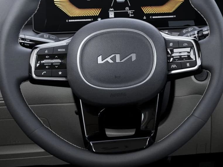 Kia Sorento S FWD 2025 — side view