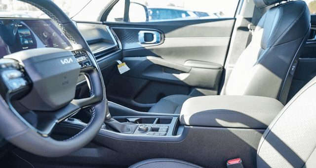 Kia Sorento S FWD 2026 — side view