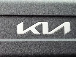 Kia Sorento S FWD 2026 — side view