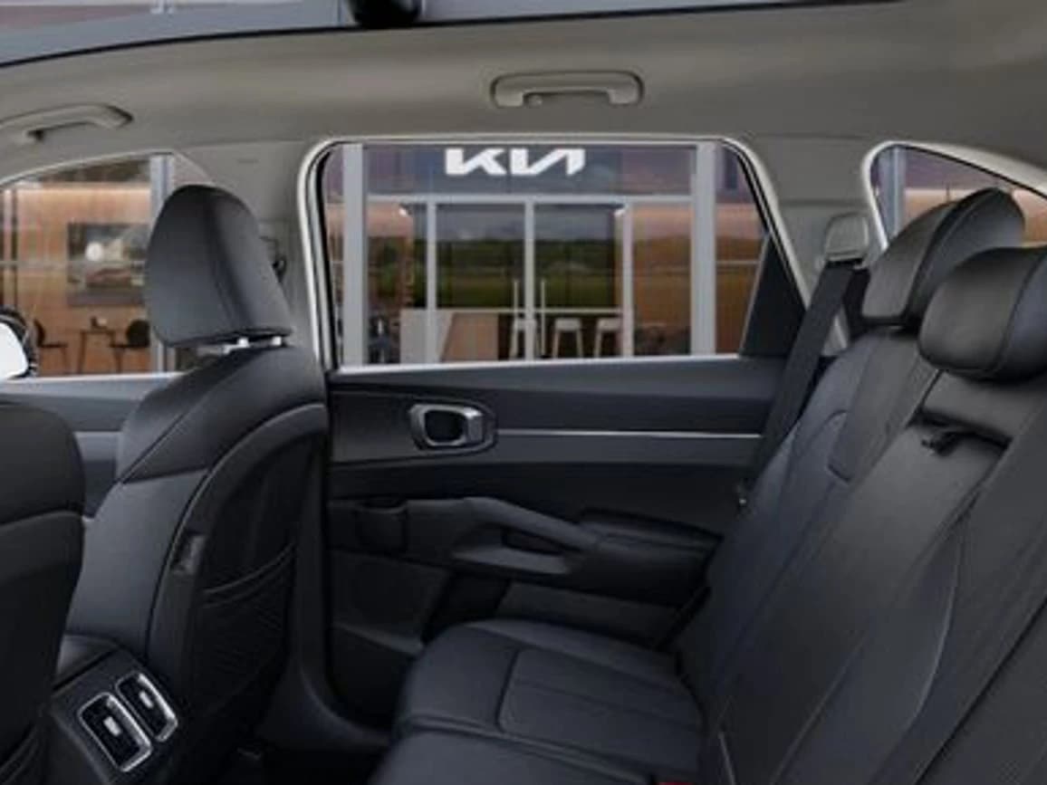 Kia Sorento S FWD 2026 — side view
