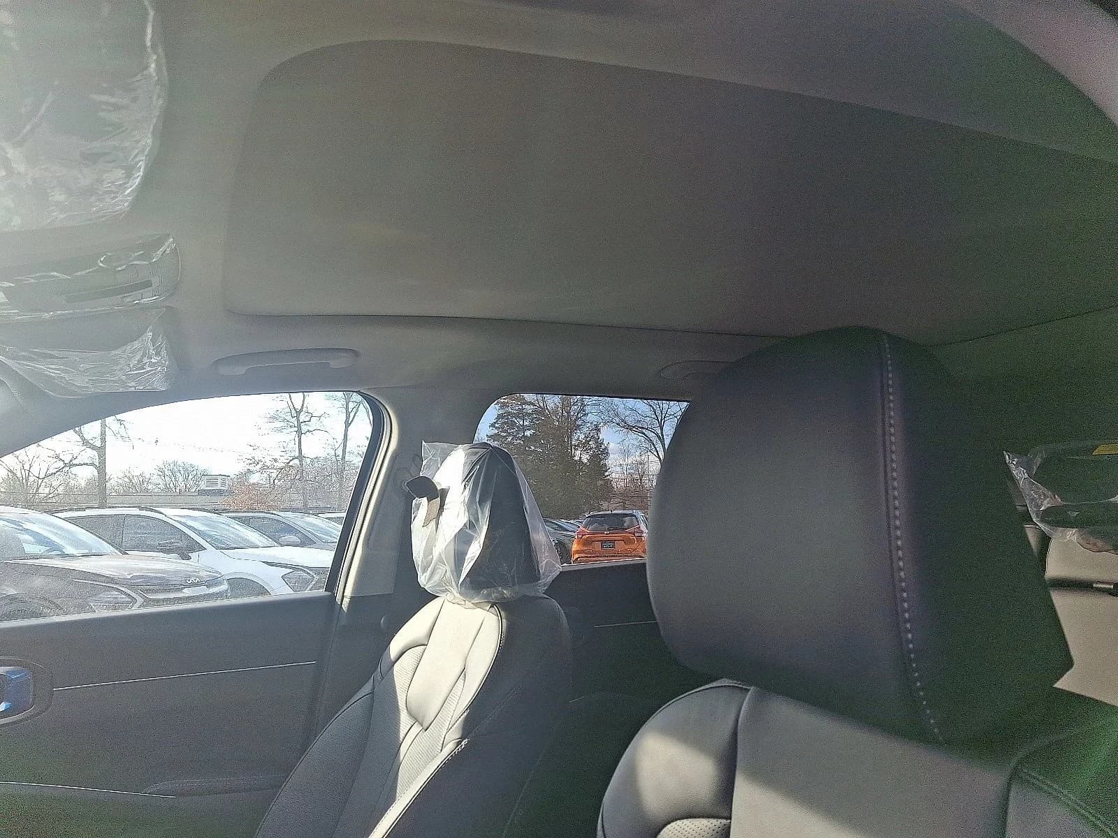 Kia Sorento S FWD 2026 — side view