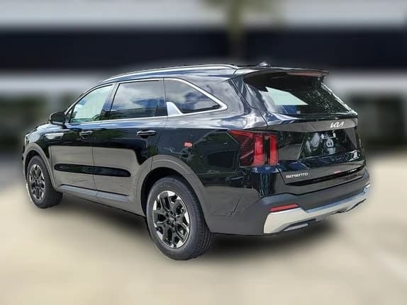 Kia Sorento S FWD 2026 — side view