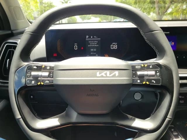 Kia Sorento S FWD 2026 — side view