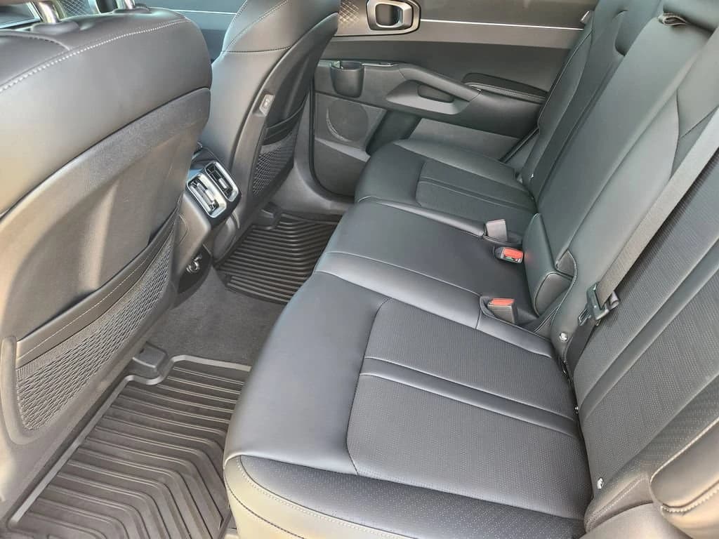 Kia Sorento S AWD 2026 — side view