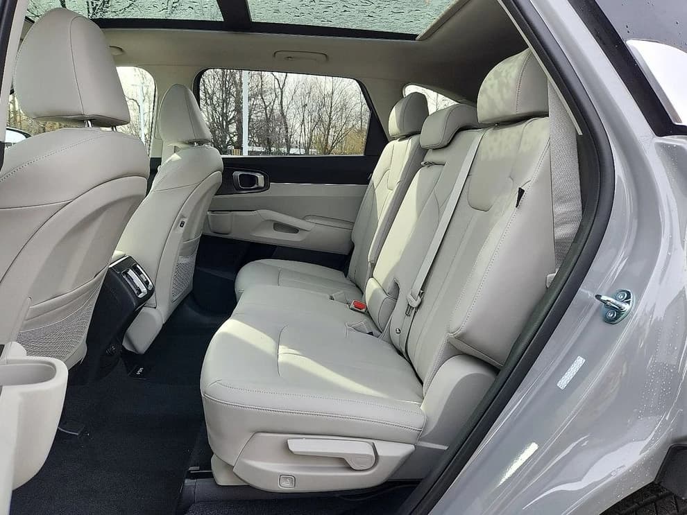 Kia Sorento S AWD 2026 — side view