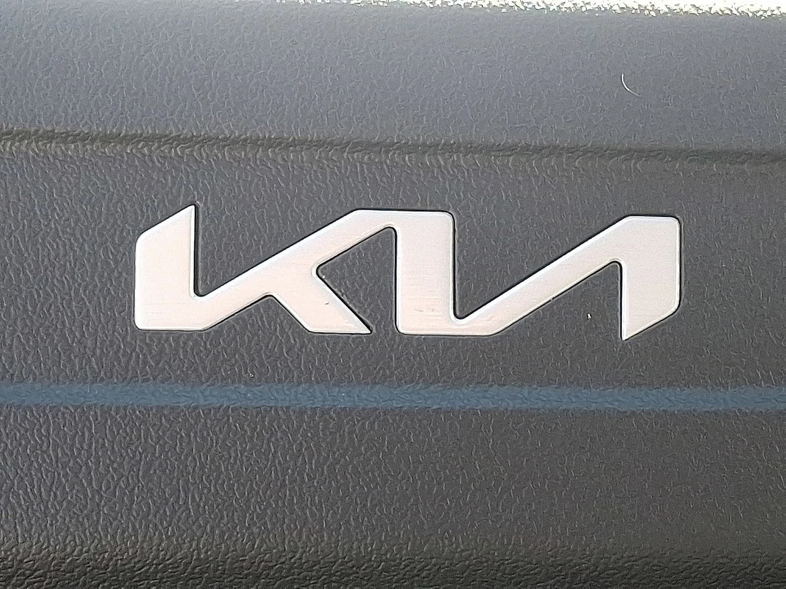 Kia Sorento S AWD 2026 — side view