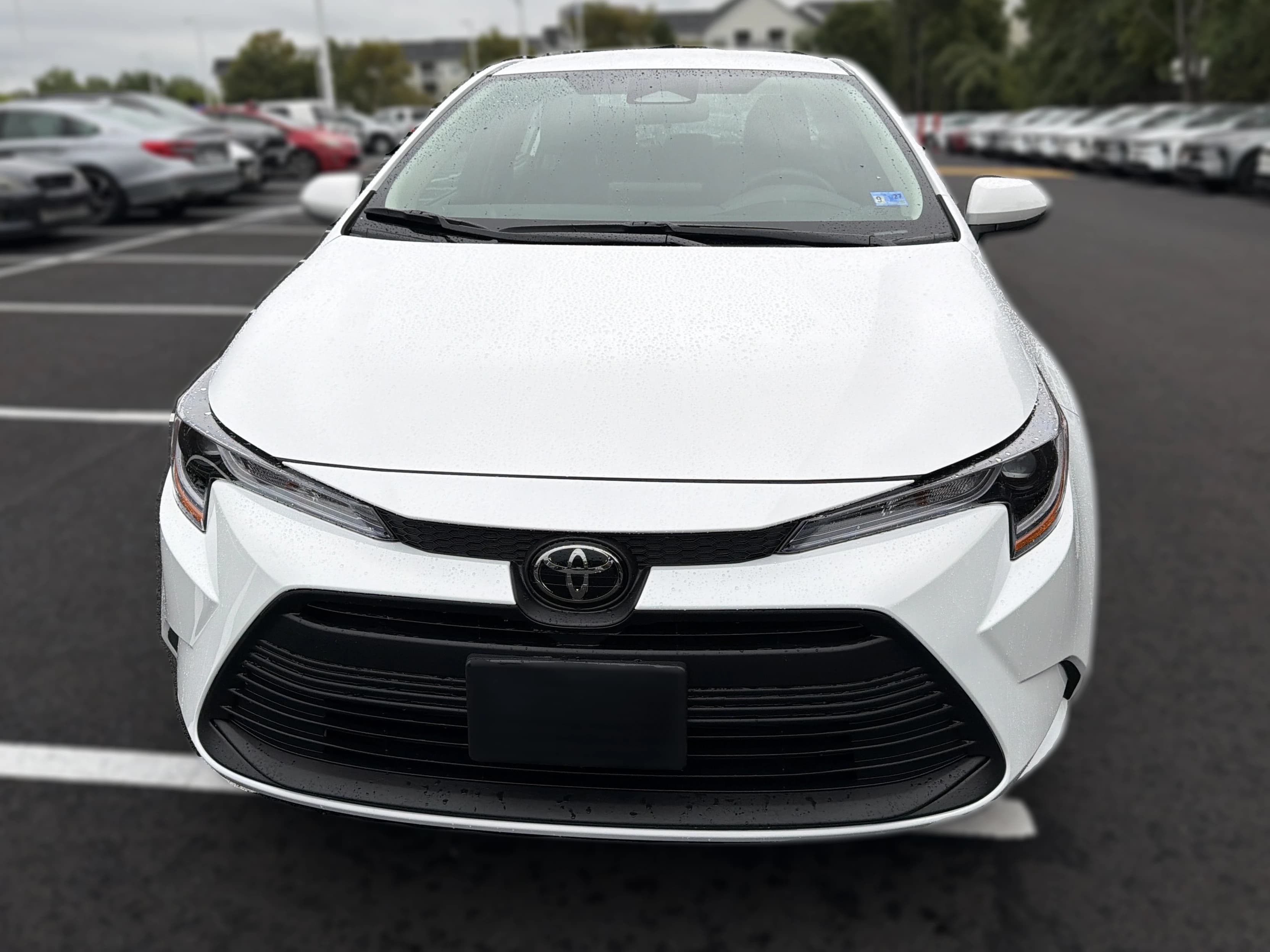 Toyota Corolla LE CVT (Natl) 2026 — side view