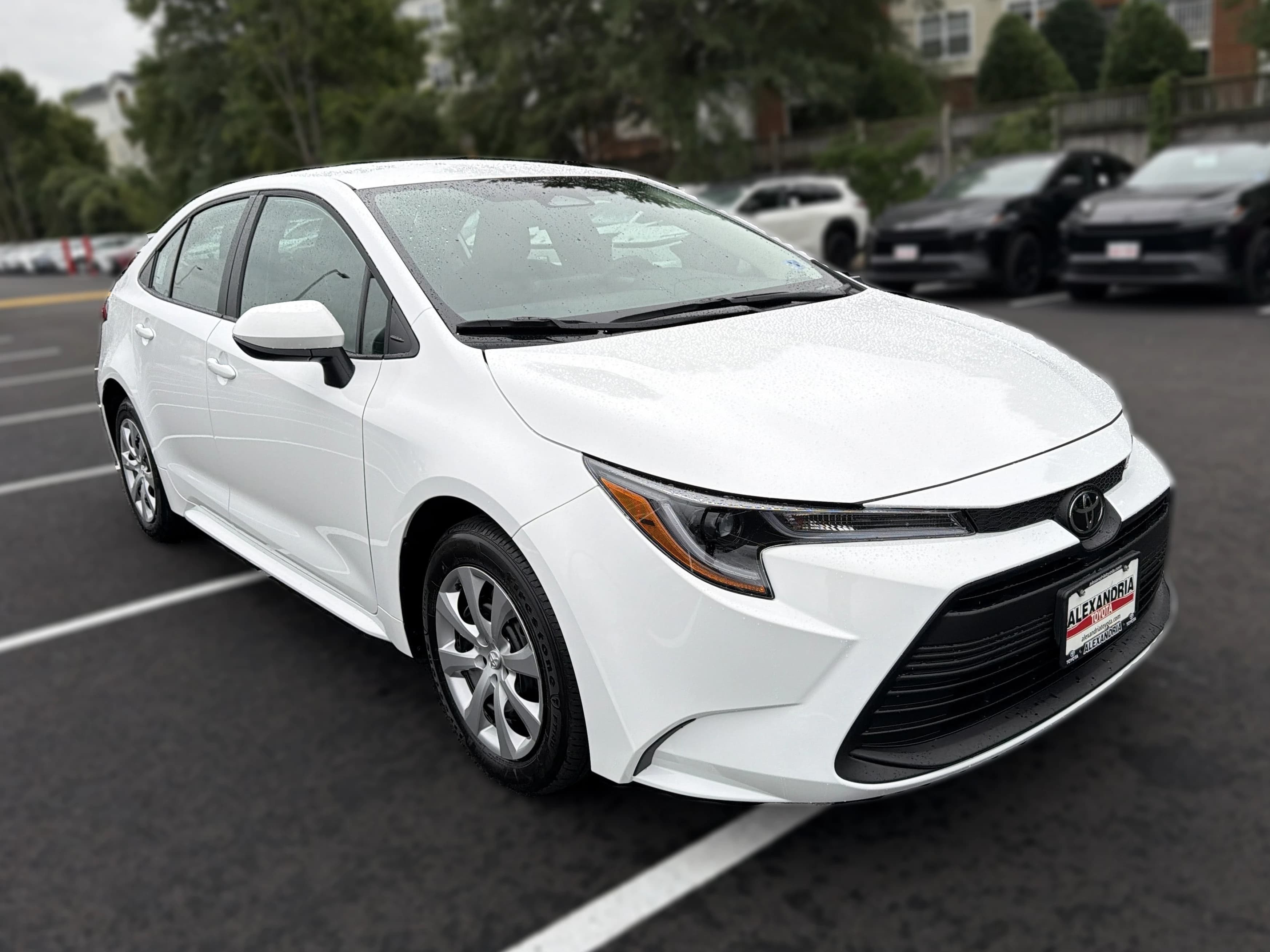Toyota Corolla LE CVT (Natl) 2026 — side view